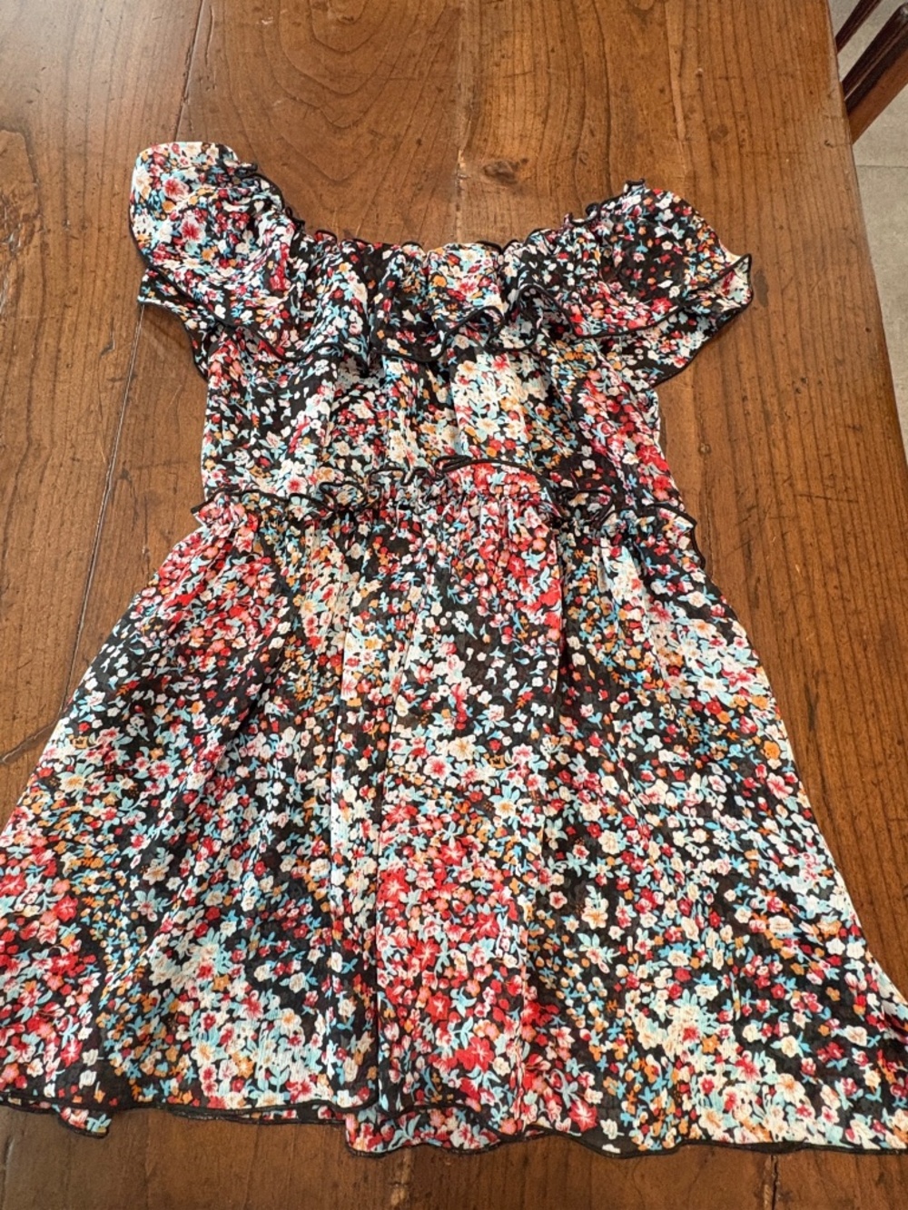 Thanx Collection THX Black Floral Ruffle Blouse Size L